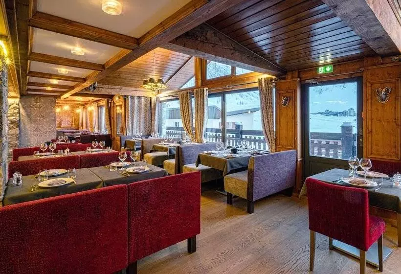 هتل Les Campanules By Les Etincelles