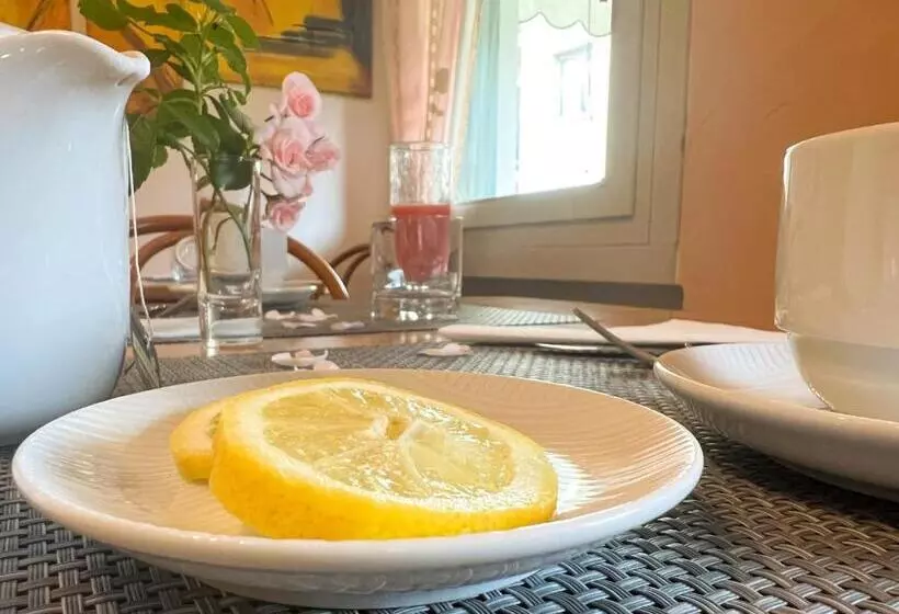 בית מלון כפרי Marina