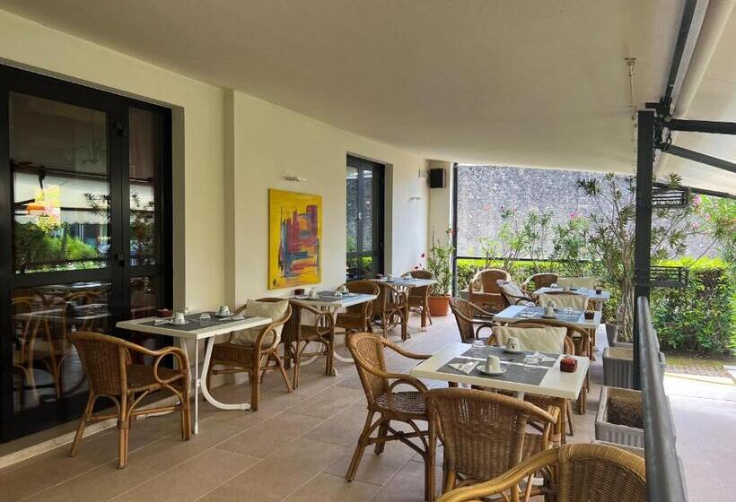 בית מלון כפרי Marina