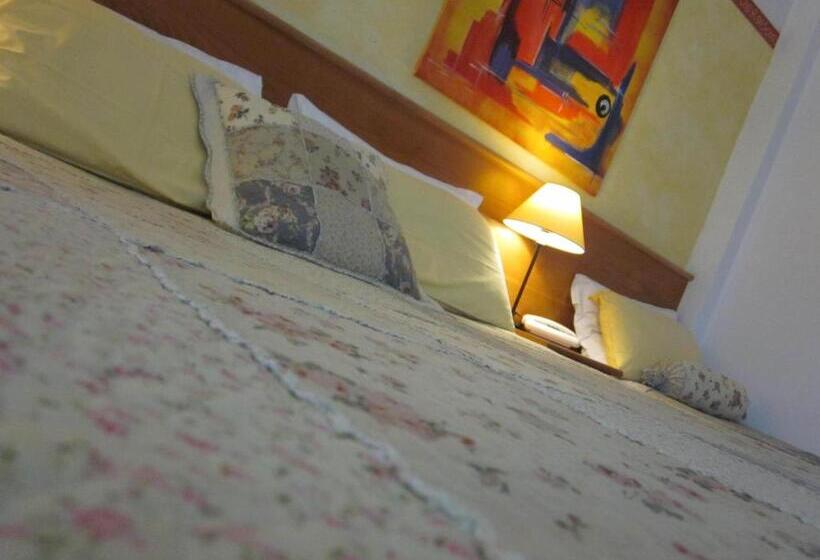 בית מלון כפרי Marina