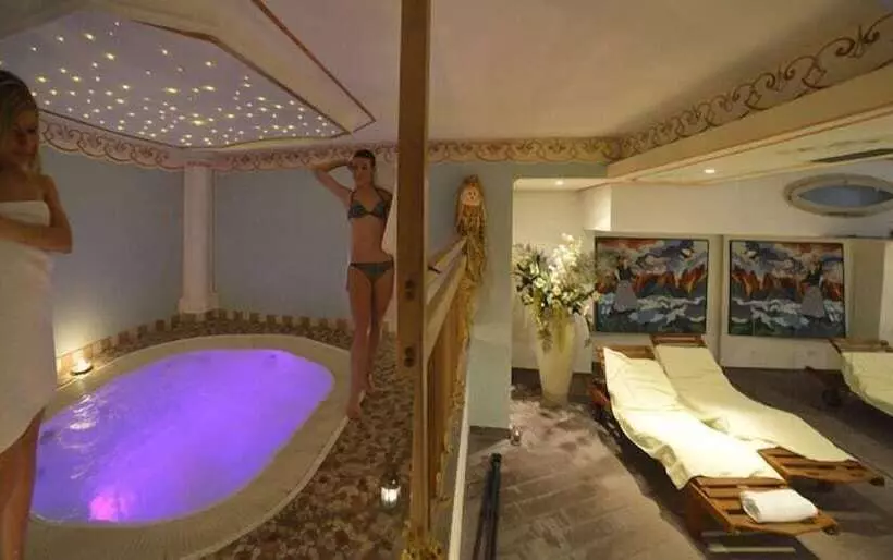 Отель Paganella Gourmet & Relax