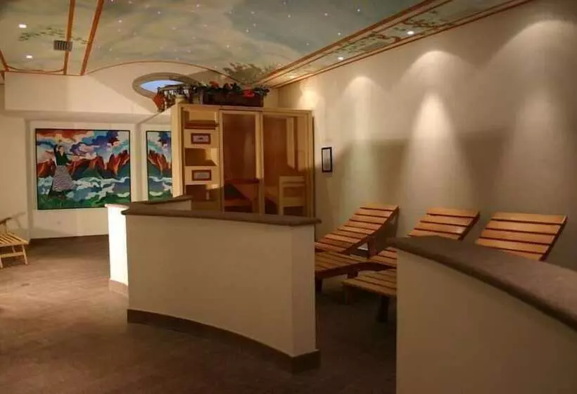 Отель Paganella Gourmet & Relax