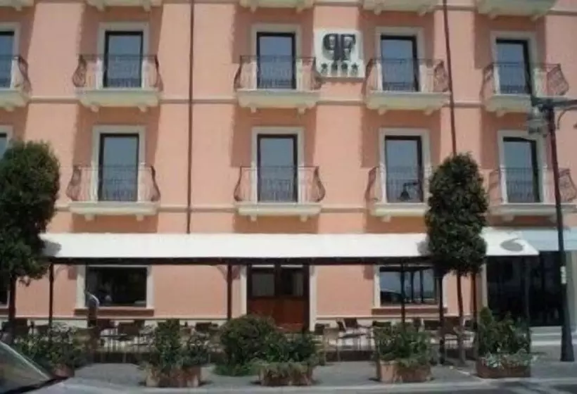هتل Palazzo Foti