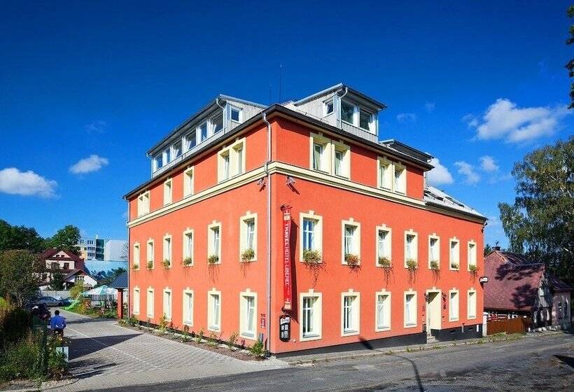 酒店 Pytloun Wellness Travel