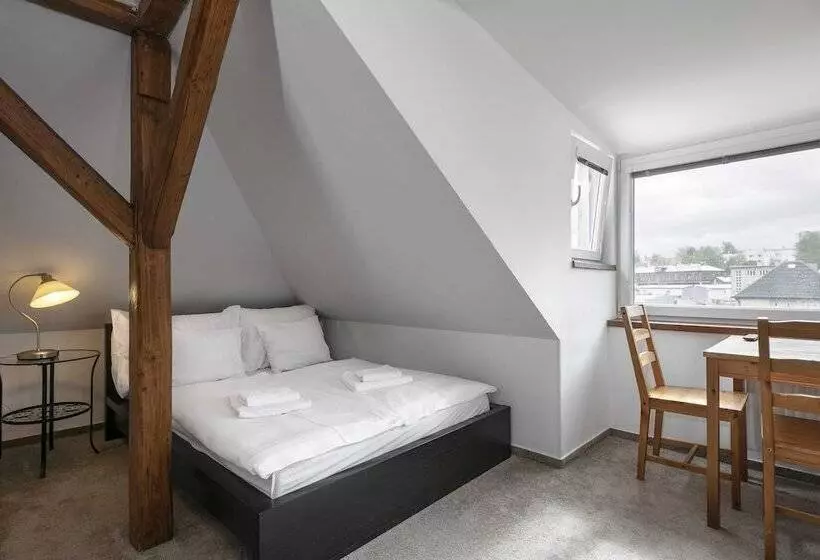 هتل Pytloun Wellness Travel