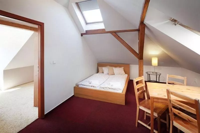 酒店 Pytloun Wellness Travel