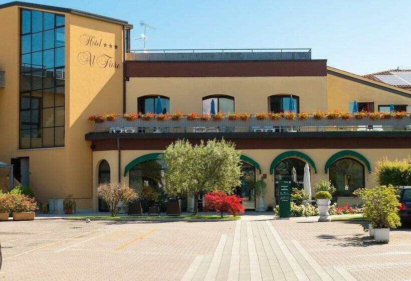 فندق Ristorante Al Fiore