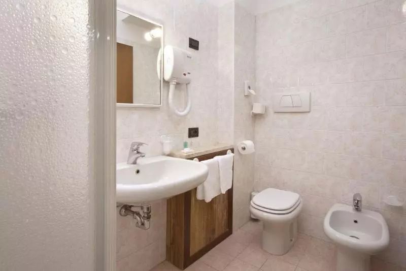 בית מלון כפרי Ristorante Al Fiore