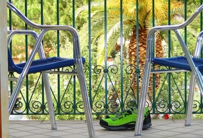 בית מלון כפרי Sole   Limone