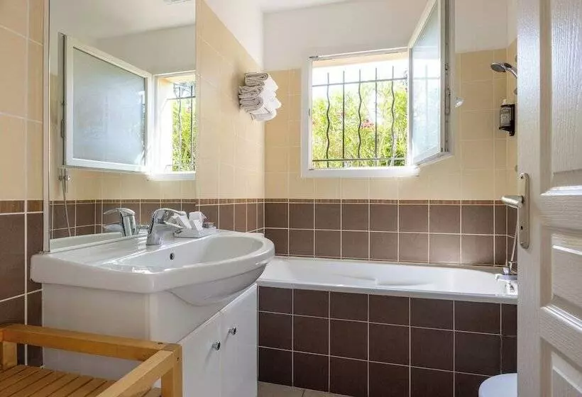 호텔 The Originals City, Hôtel Côté Sud, Marseille Est