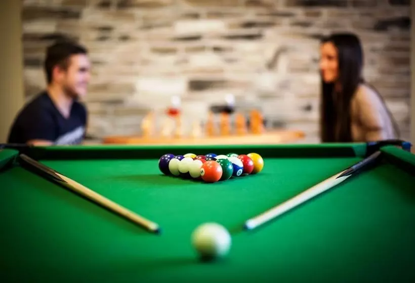 هتل Vineyard Inn   Szőlőskert