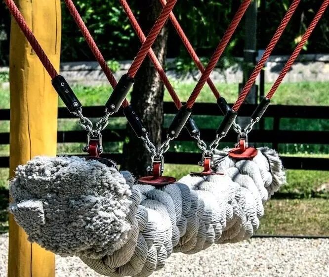 هتل Vineyard Inn   Szőlőskert