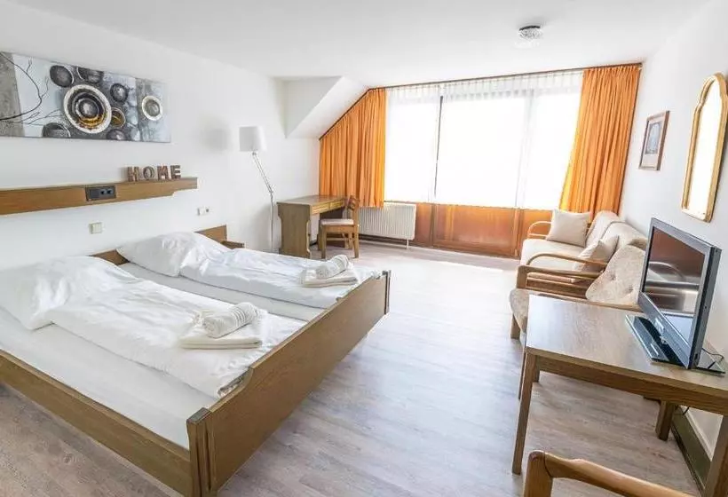 Hotelli Zum Goldenen Fässchen