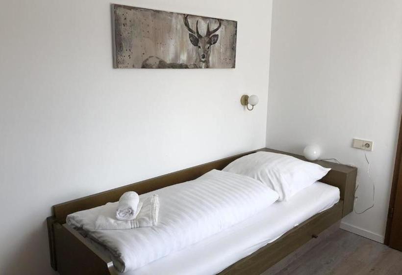 ホテル Zum Goldenen Fässchen