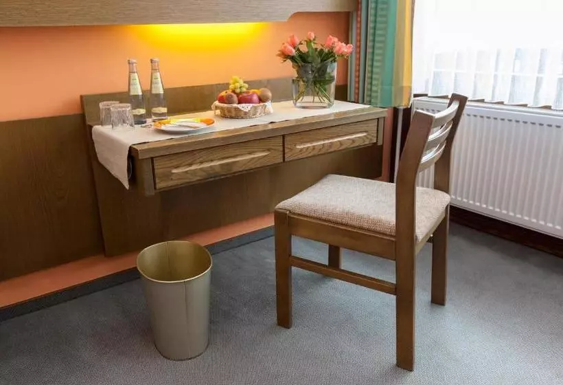 Hotelli Zum Goldenen Fässchen