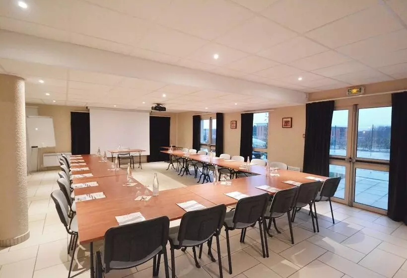 Brit Hotel Reims La Pompelle