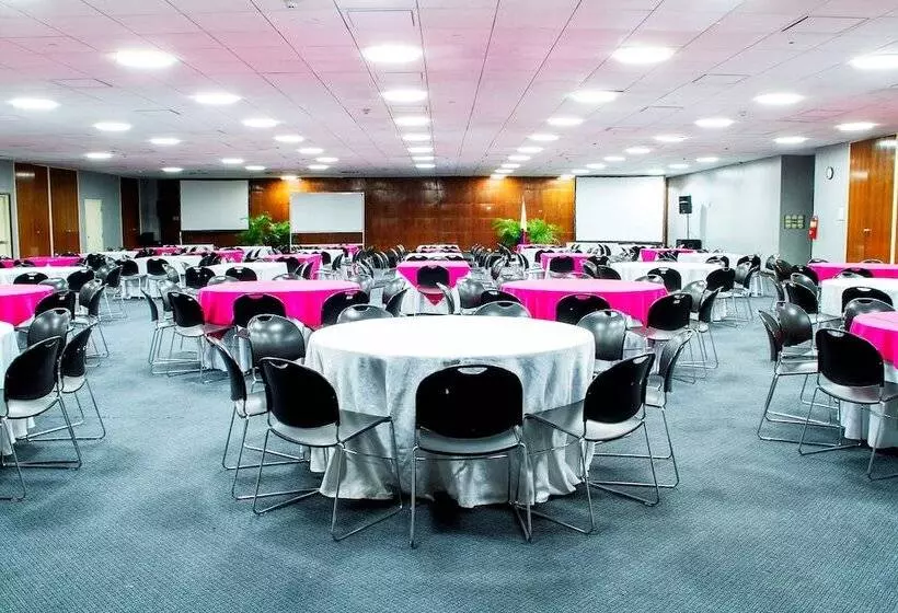 酒店 Aim Conference Center