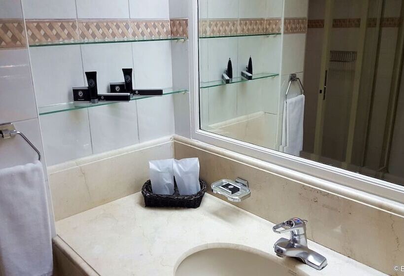 בית מלון כפרי Aim Conference Center