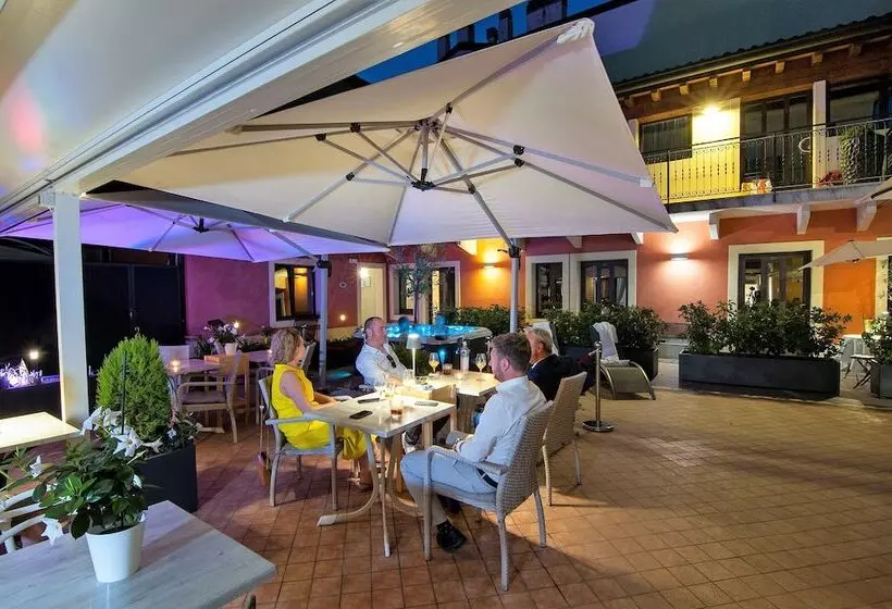 Hotelli Fontana Verona