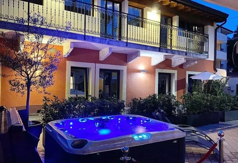 Hotelli Fontana Verona