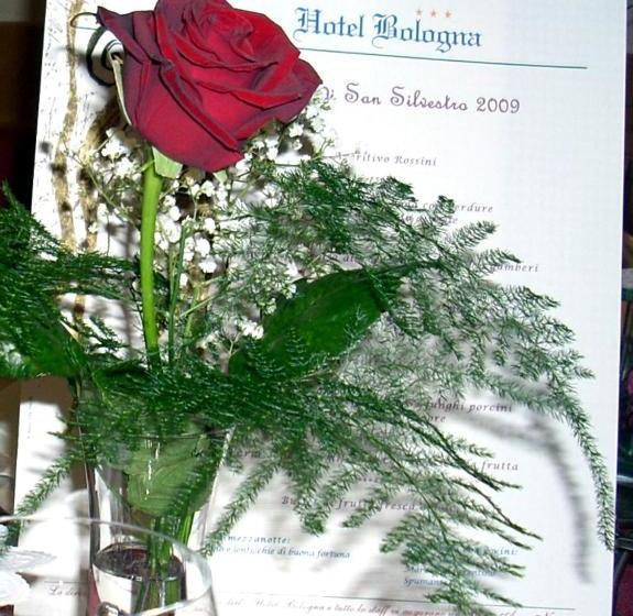 Отель Bologna