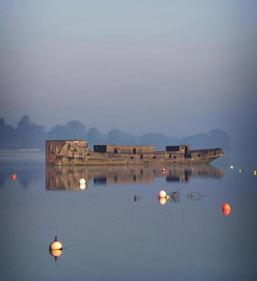 Отель Ice House