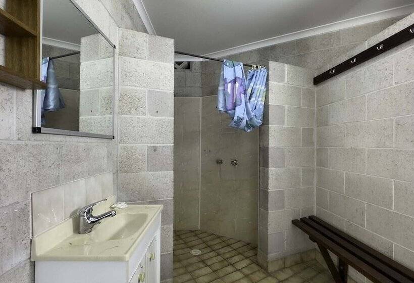 Отель Ingenia Holidays  Hervey Bay