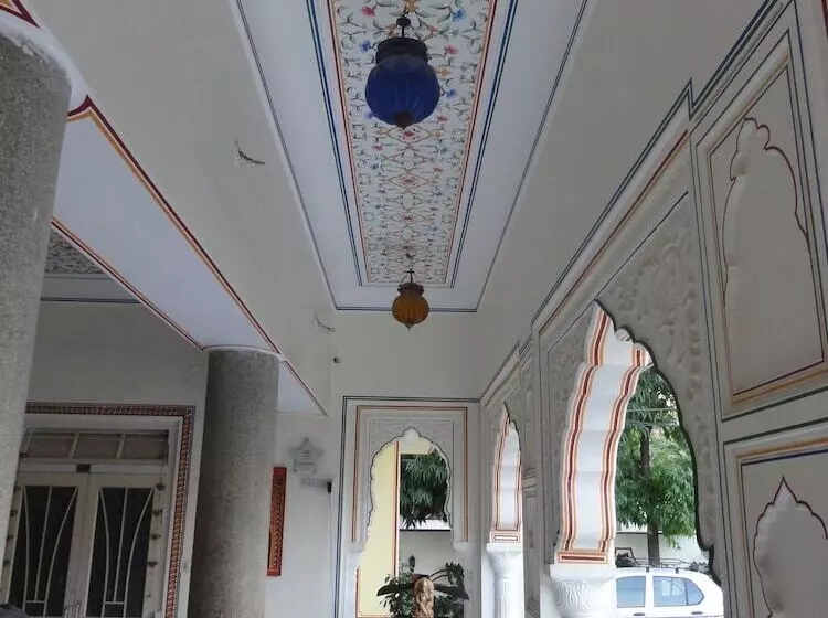 Hôtel Krishna Palace   A Heritage