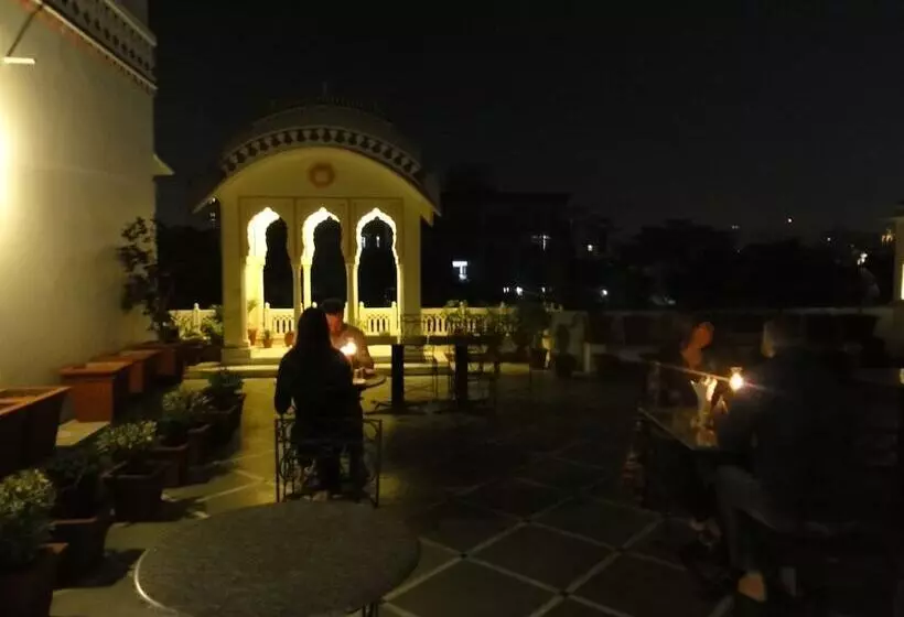 Hôtel Krishna Palace   A Heritage