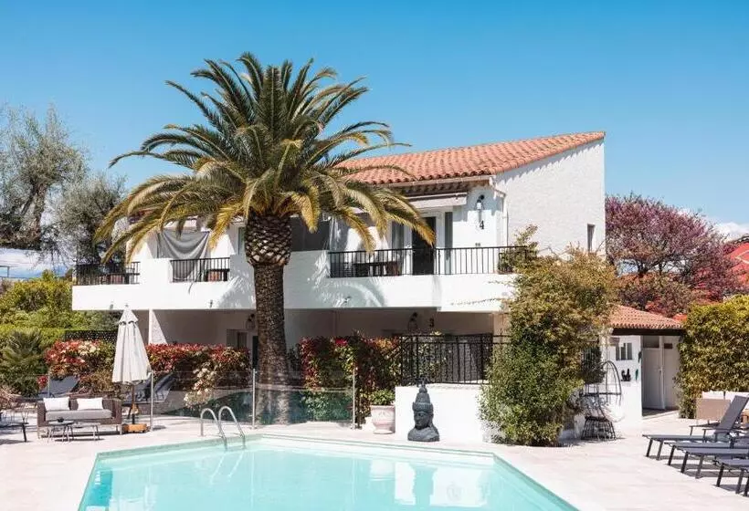 Hotel Hôtel La Villa Cap D’antibes