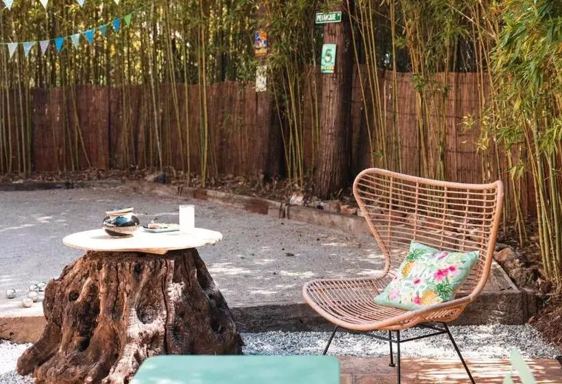 Hotel Hôtel La Villa Cap D’antibes