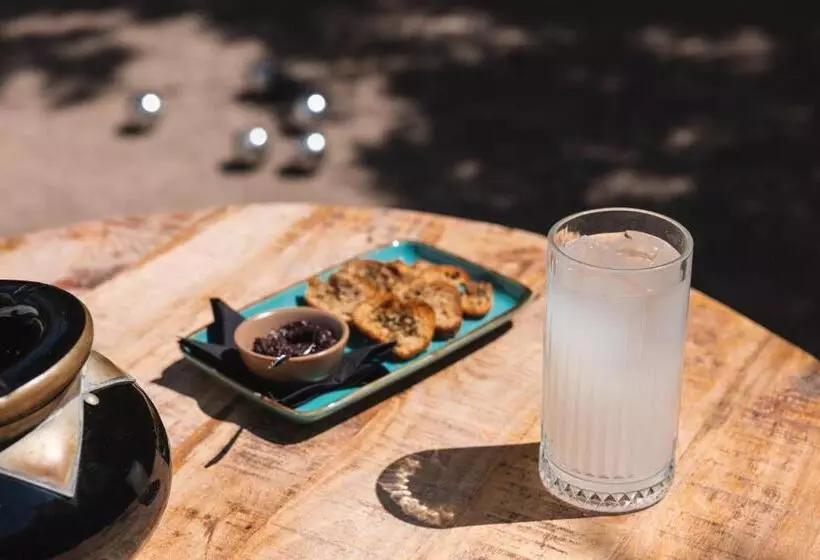 Hotel Hôtel La Villa Cap D’antibes