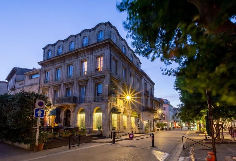 هتل Le Relais De Poste Arles Centre Historique