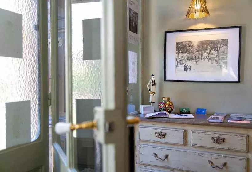 Hotel Le Relais De Poste Arles Centre Historique