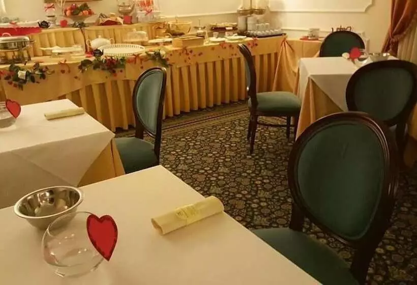 בית מלון כפרי Royal