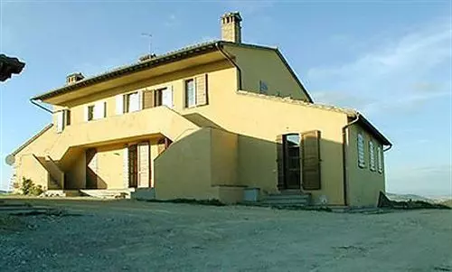 هتل Tenuta Colli Verdi