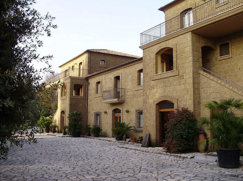 Отель Tenuta Montelaura