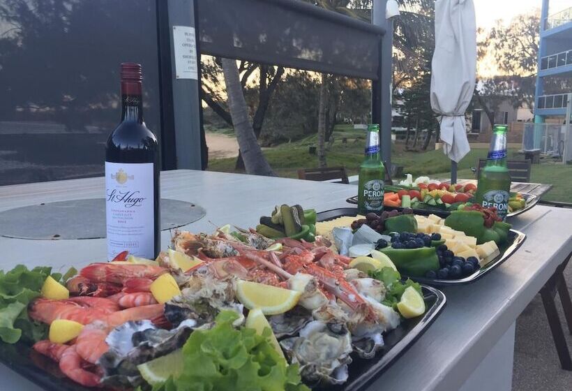 모텔 Bargara Shoreline Apartments