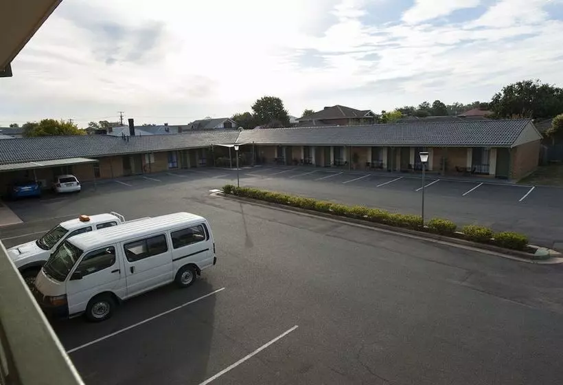 モーテル Garden City Motor Inn