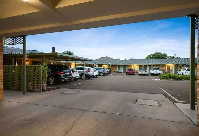 モーテル Garden City Motor Inn