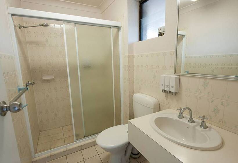 فندق على الطريق Garden City Motor Inn