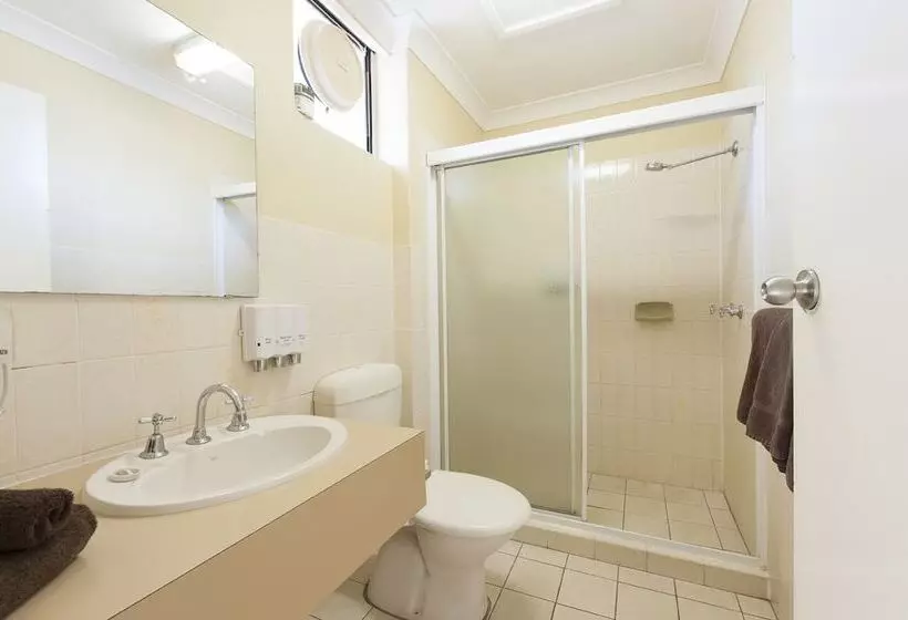 モーテル Garden City Motor Inn