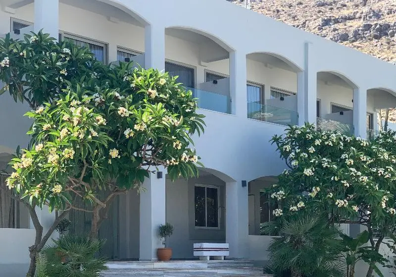 Pals Studios Pefkos