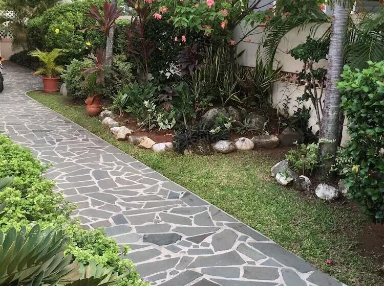 Beachcross Villa Apartments