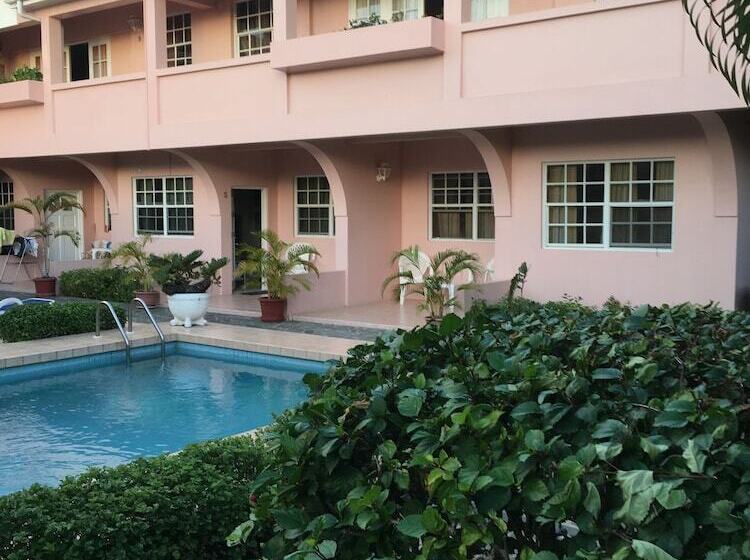 Beachcross Villa Apartments