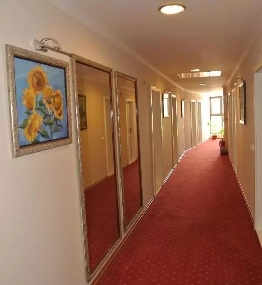 Garni Hotel Beograd
