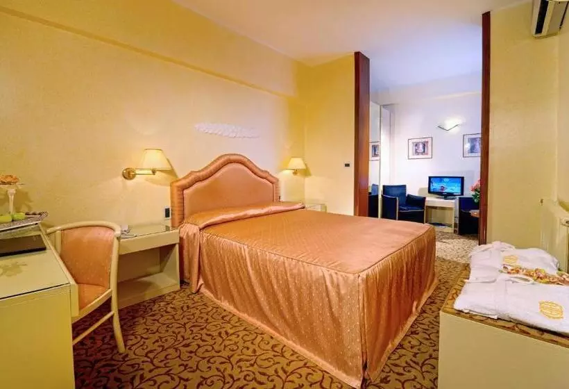 ホテル Aurora Terme