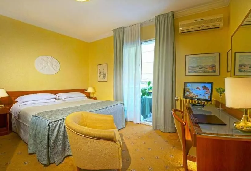 ホテル Aurora Terme