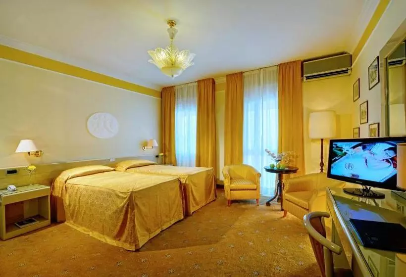 ホテル Aurora Terme