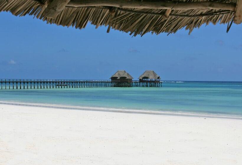 בית מלון כפרי Club Dongwe